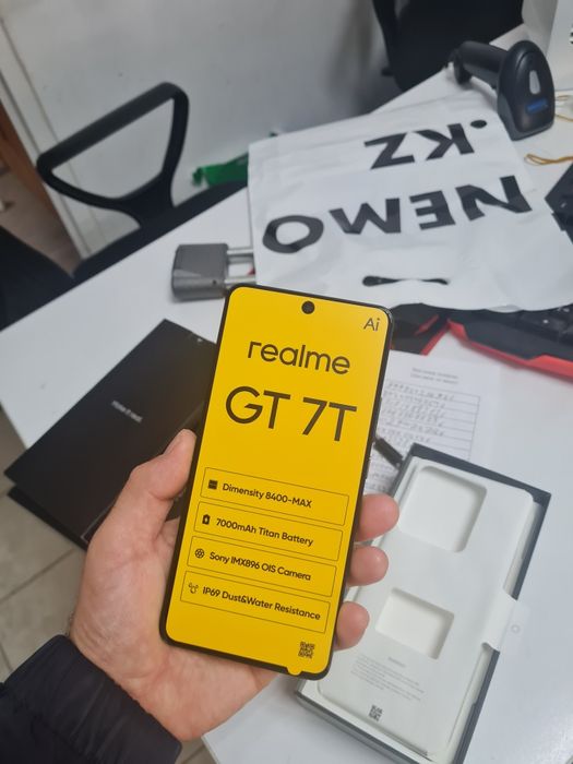 Смартфон Realme GT 7T 512Gb