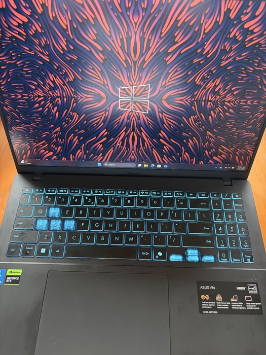 Laptop 2025 ASUS V16 V3607VU