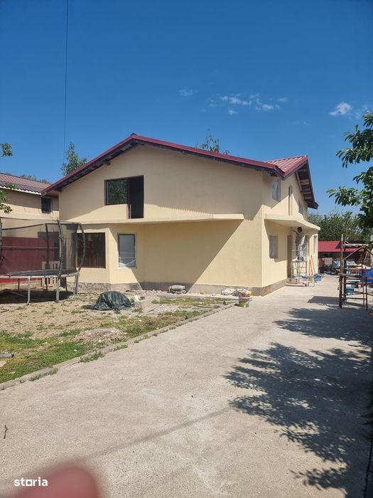 Vind casa la 7 minunte de mers pe jos Bucuresti Progresu