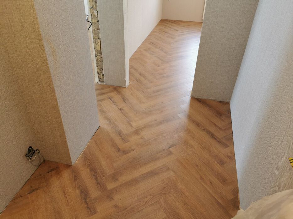 Укладка ламината, бамбуковые панели Астана