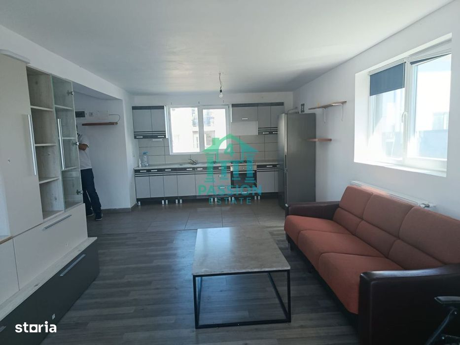 Casa / Vila cu 5 Camere, Tarlungeni, Strada Izvorului
