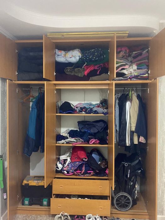 Продам шкаф в хорошем состоянии