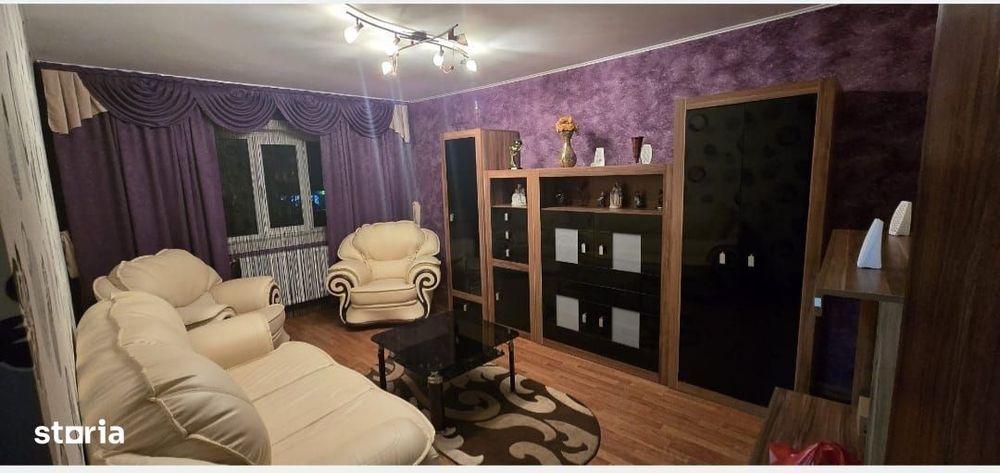 Apartament 2 camere decomandat, et.1, centru, mobilat, parcare