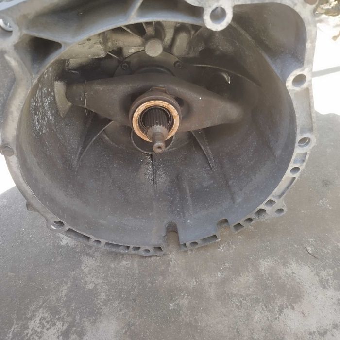 Скоростна кутия за  BMW е87 122 k.с