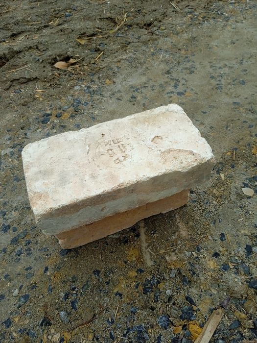 Огнеупорный кирпиштер