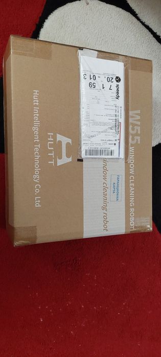 Робот за чистене на прозорци Huttt