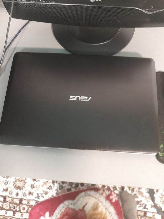 Продам ноутбук ASUS