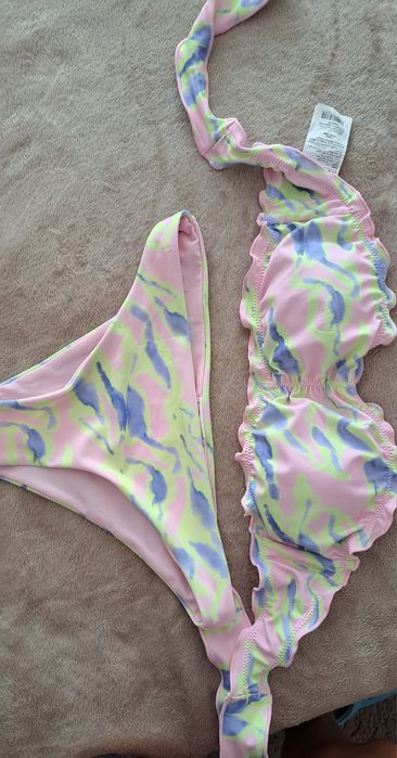 Бански половинки и цял