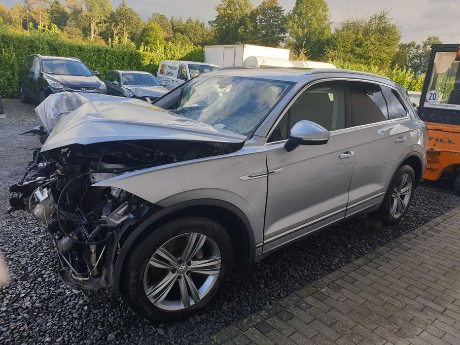 Piese si elemente de caroserie pentru VW Touareg 3 CR 3,0 tdi 2019 R-Line