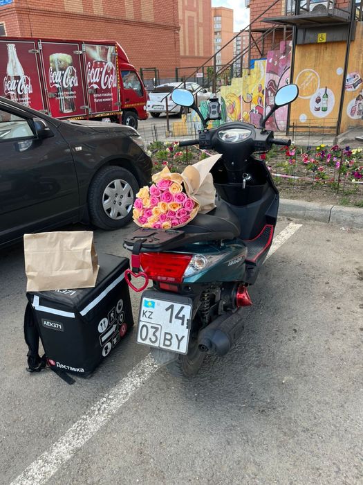 Продам скутер м 10 в идеале