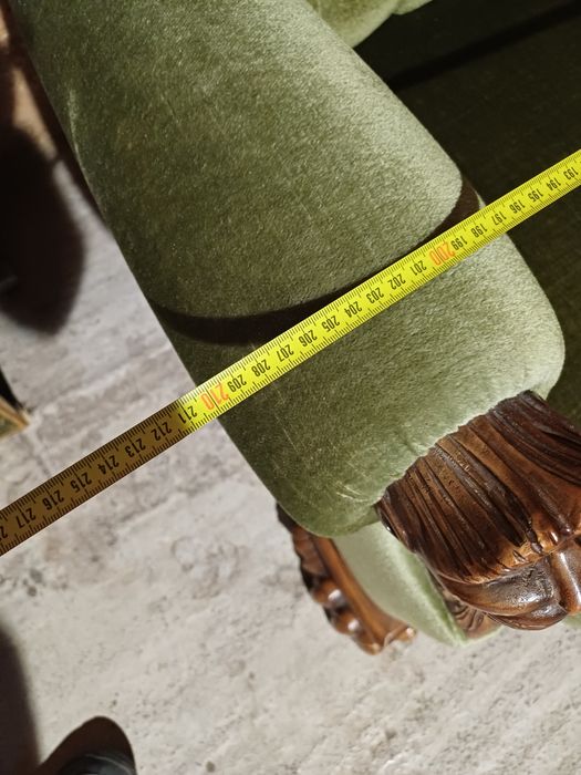 Mobilier vechi Sofa cu fotografii