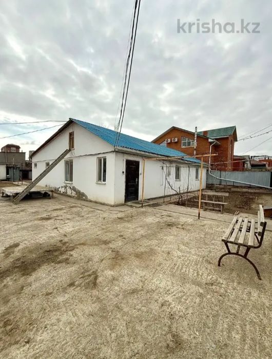 Продаётся дом в центре города