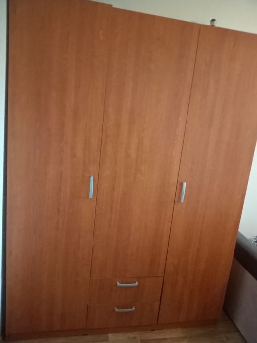 продается шкаф на фото