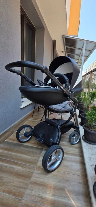 Количка Мима Хари/ Mima Xari