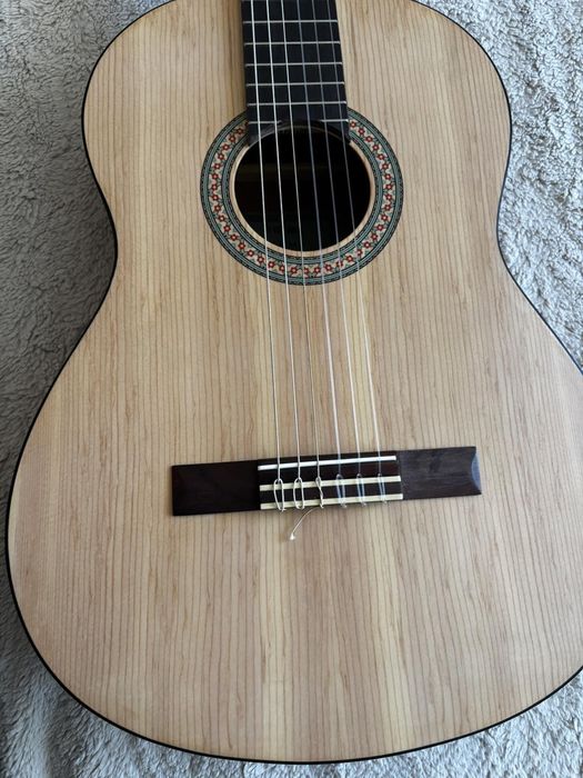 Китара - Yamaha C30M