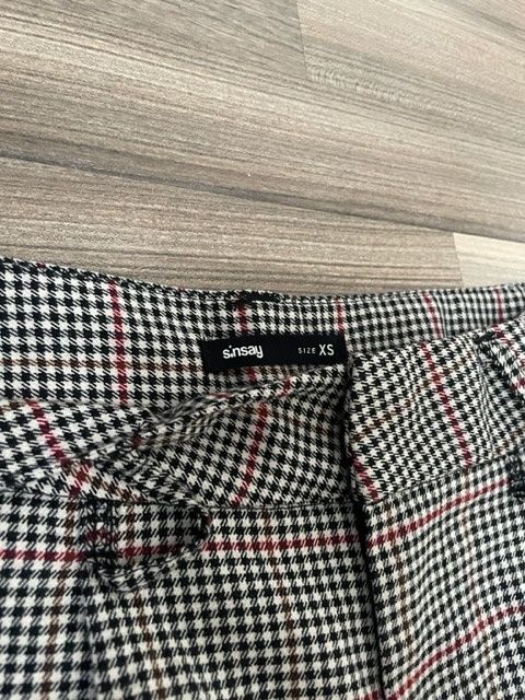 Pantaloni eleganți Sinsay