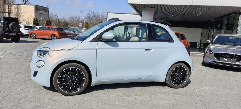 Fiat 500e Electric Cabrio 42kwh La Prima Plus