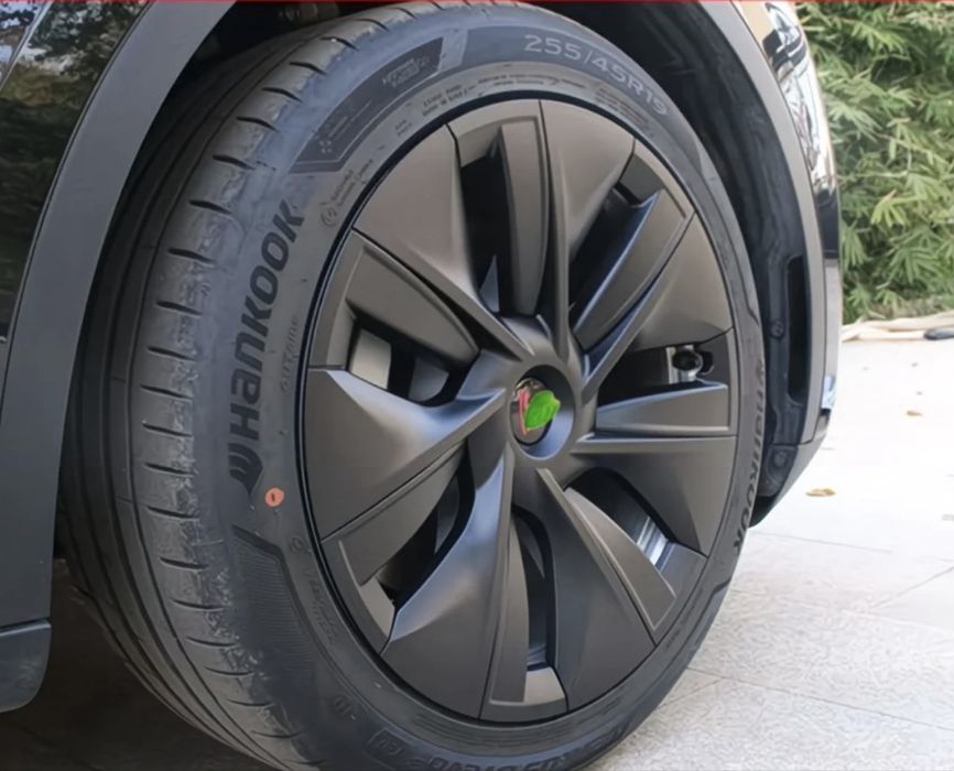 Колпаки на диски Tesla Model Y черные Тесла