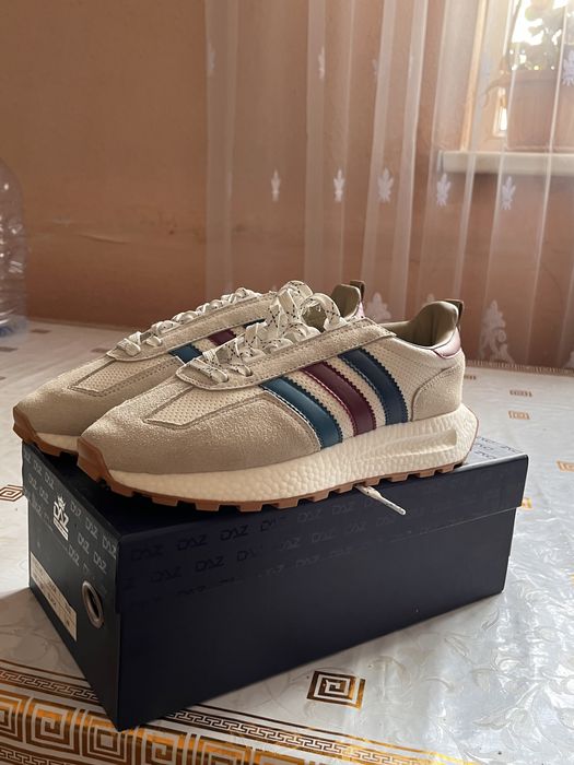 Кроссовки Adidas Акула