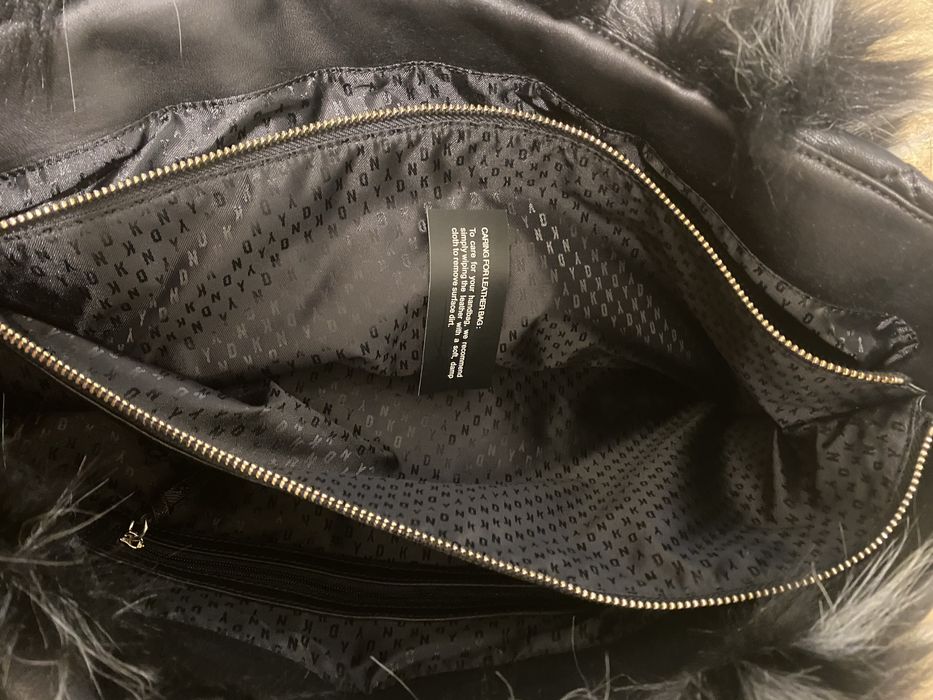 нова дамска кожена чанта DKNY