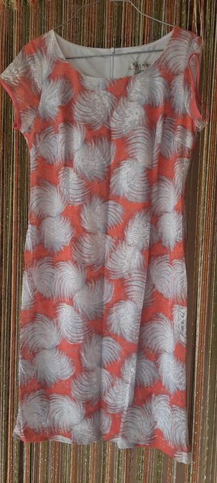 Платья.   Женские