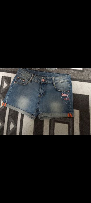 Отдам женские вещи