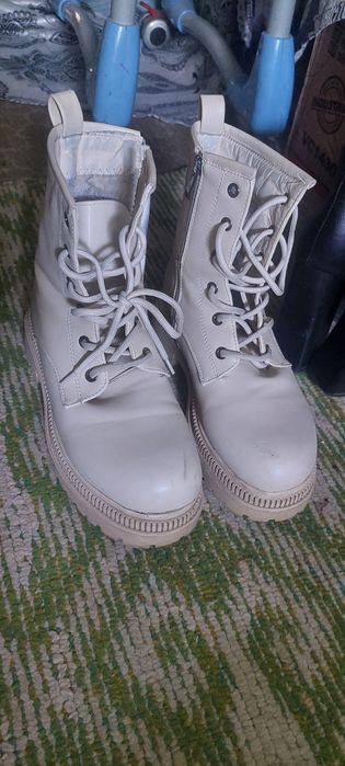 Сапоклар сотилади