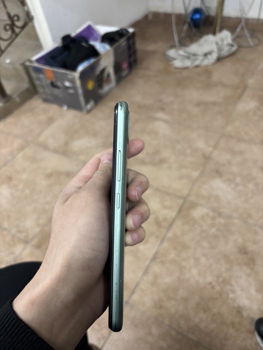 realmi телефон сатылады