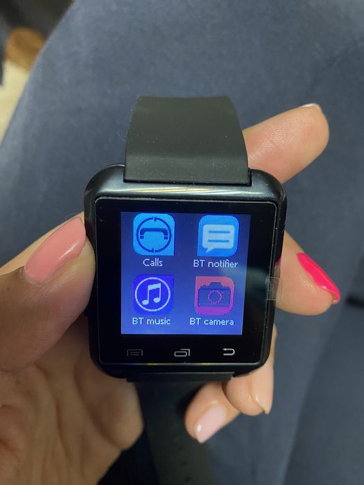 Чисто  нов Смарт часовник