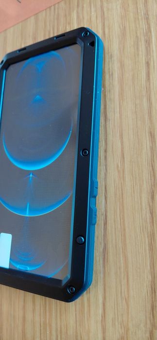 Защитен калъф за iphone 12/12pro (6.1инча)