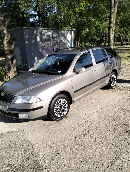 Vând Skoda Octavia 2