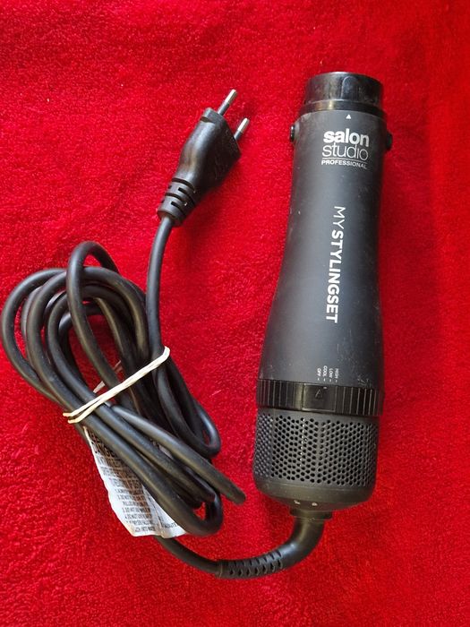 Uscător de par  / perie rotativa 4 trepte