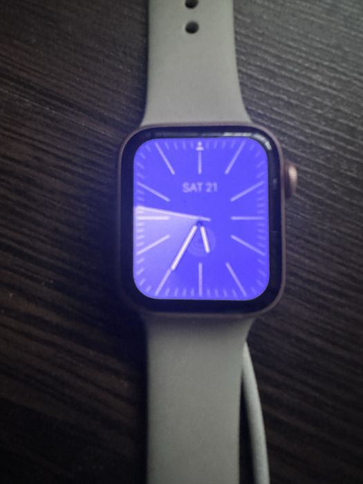 Apple Watch - SE aluminium Gold