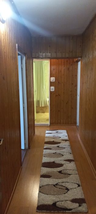 Închiriez apartament