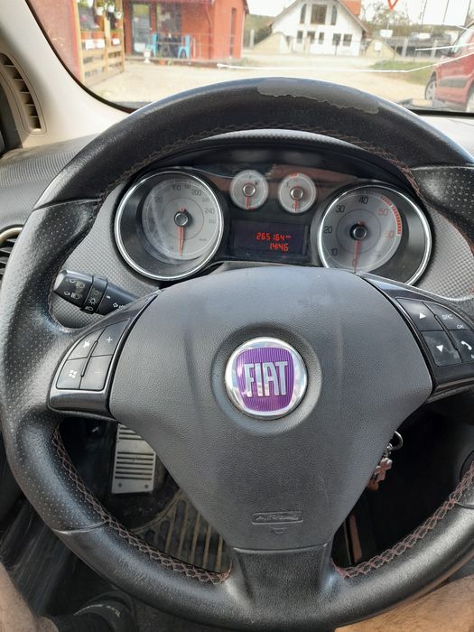 Fiat Bravo 2 1.9 JTD pentru dezmembrat