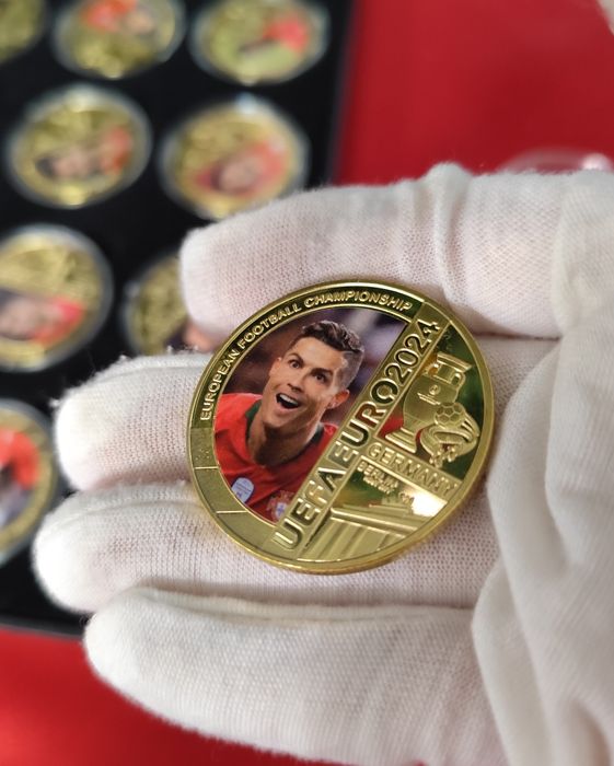 Euro 2024 Germany Лот от 12 плакета с футболисти, в кутия