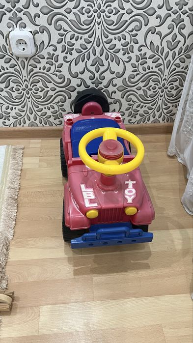 Детская машинка
