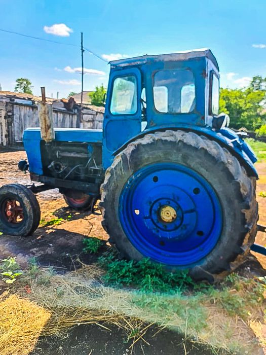 Кзр 10 с мтз. Трактора 1990 годов. Мтз грузовик. Дт 200 трактор. Обменяю трактор.