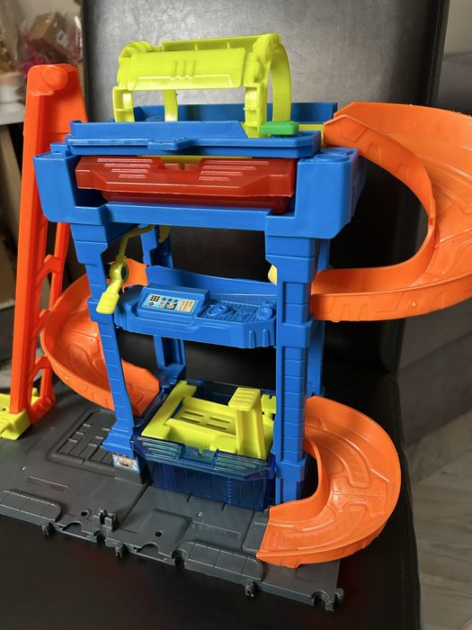 Писта Hot Wheels