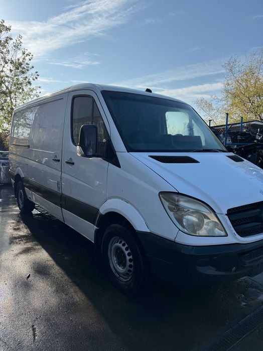 Dezmembrez, Dezmembrari, Piese Mercedes Sprinter w906 2.2  om646