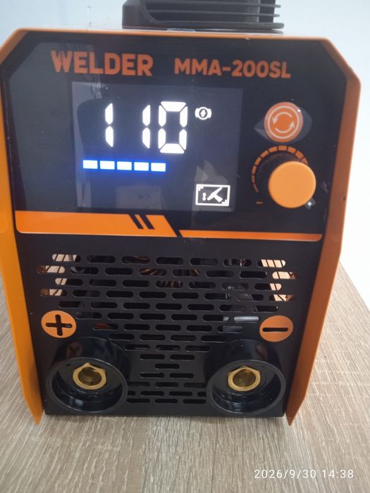 Сварочный аппарат с регулировкой горячего старта