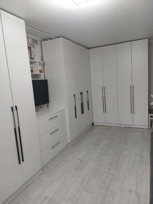 Продам 2 ком квартиру с хорошим ремонтом Уют!