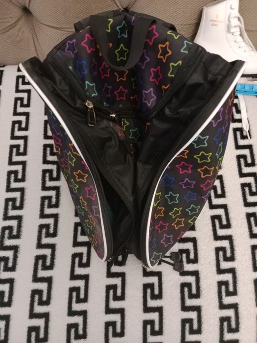 Продам детские фигурные коньки