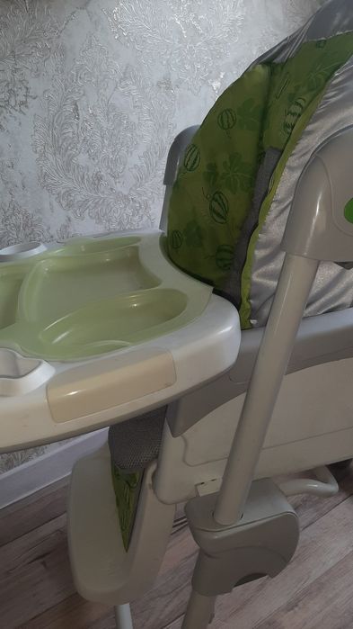Детский стульчик для кормления