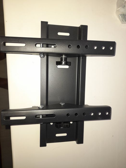 Установим  телевизор на  стену