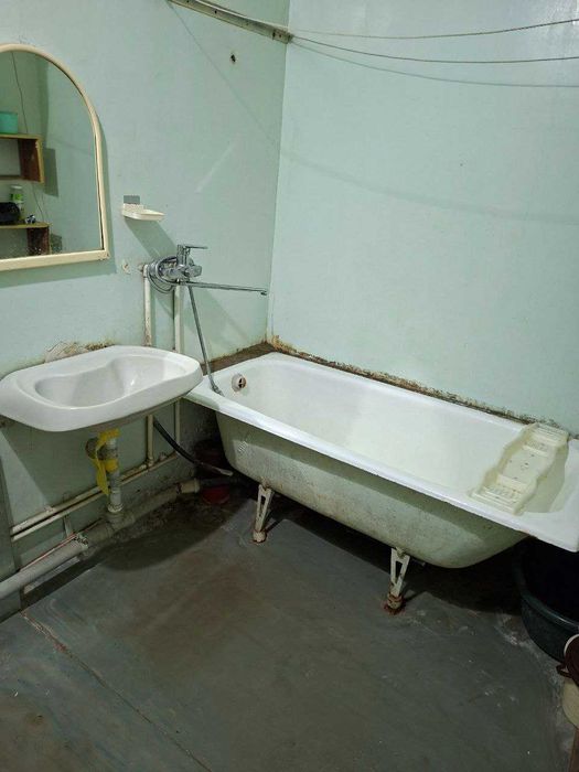 СЕРГЕЛИ-8 «ХОКИМИЯТ»  2-комнатная, (65м2). Можно под Офис. (СВОЯ)