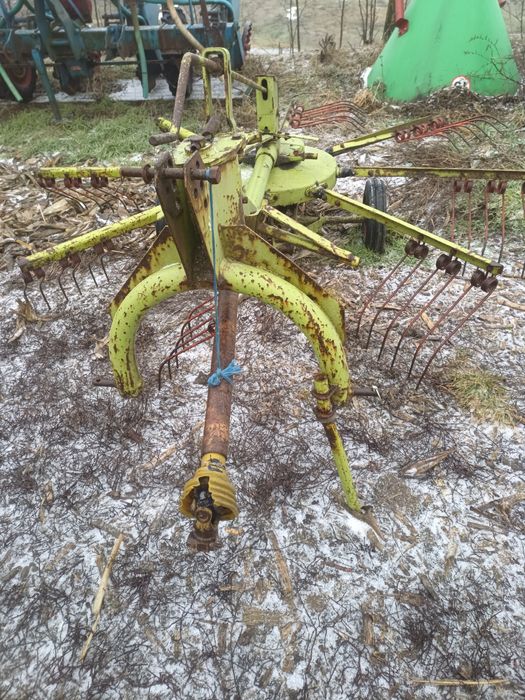 Semănătoare monosem si grebla claas 2.5 metri