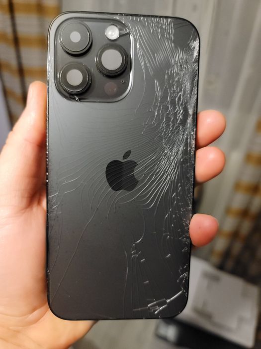 Carcasa Iphone 14 Pro Max originala cu spate fisurat