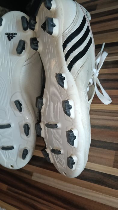 Ghete fotbal crampoane 36 Adidas F10