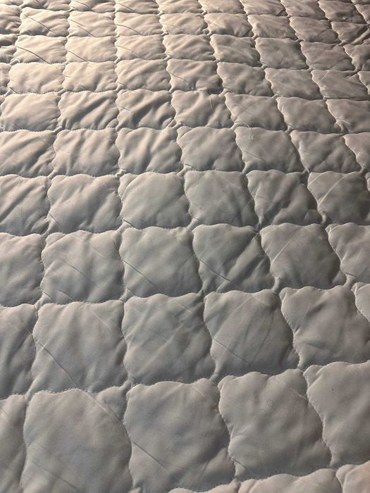 Матрак 160/200/6 см – в отлично състояние (втора употреба)